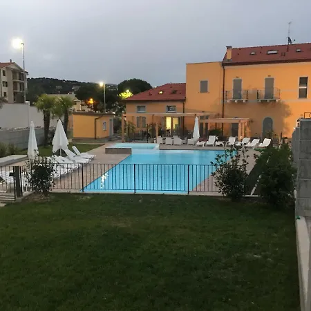 Canepa Hotel apartamentowy
