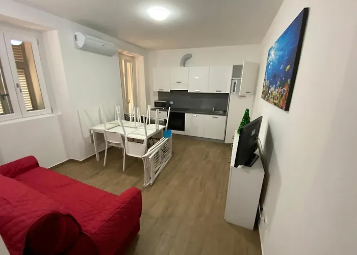 Lägenhetshotell Canepa 4*