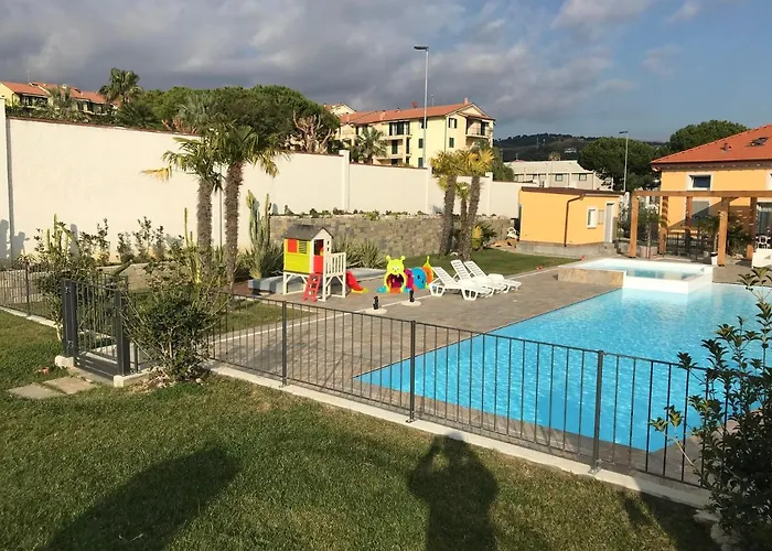 Canepa Aparthotel